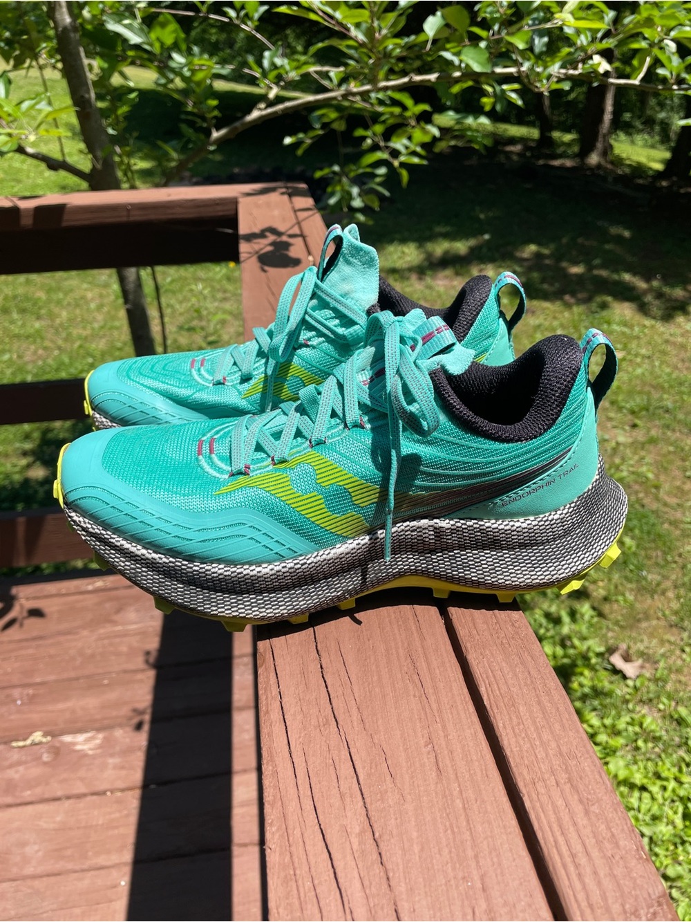 EUC Saucony Teal & Yellow Women's Athletic Trail Running Shoes - Picture 2 of 6